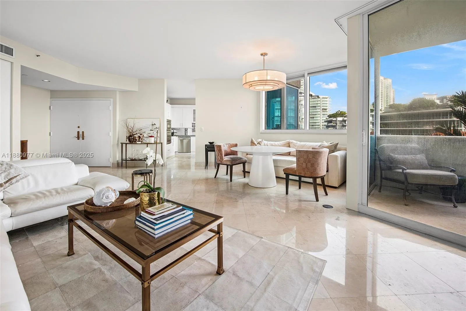 300 S Pointe Dr # 504, Miami Beach, FL 33139 photo 5