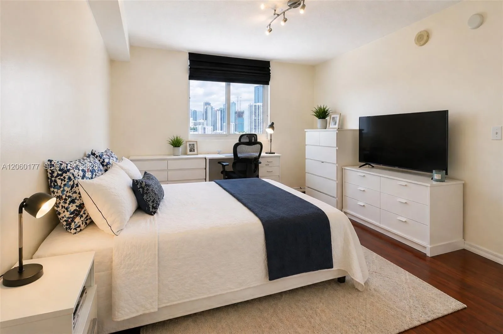 275 NE 18St # 1110, Miami, FL 33132 photo 13