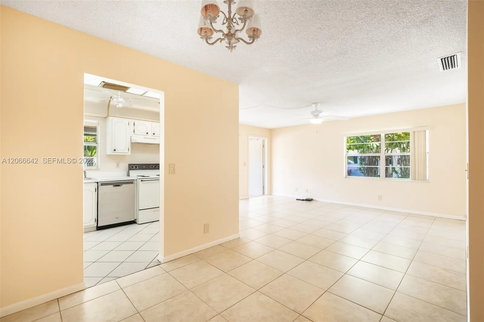 3645 SW Natura Ave # D, Deerfield Beach, FL 33441