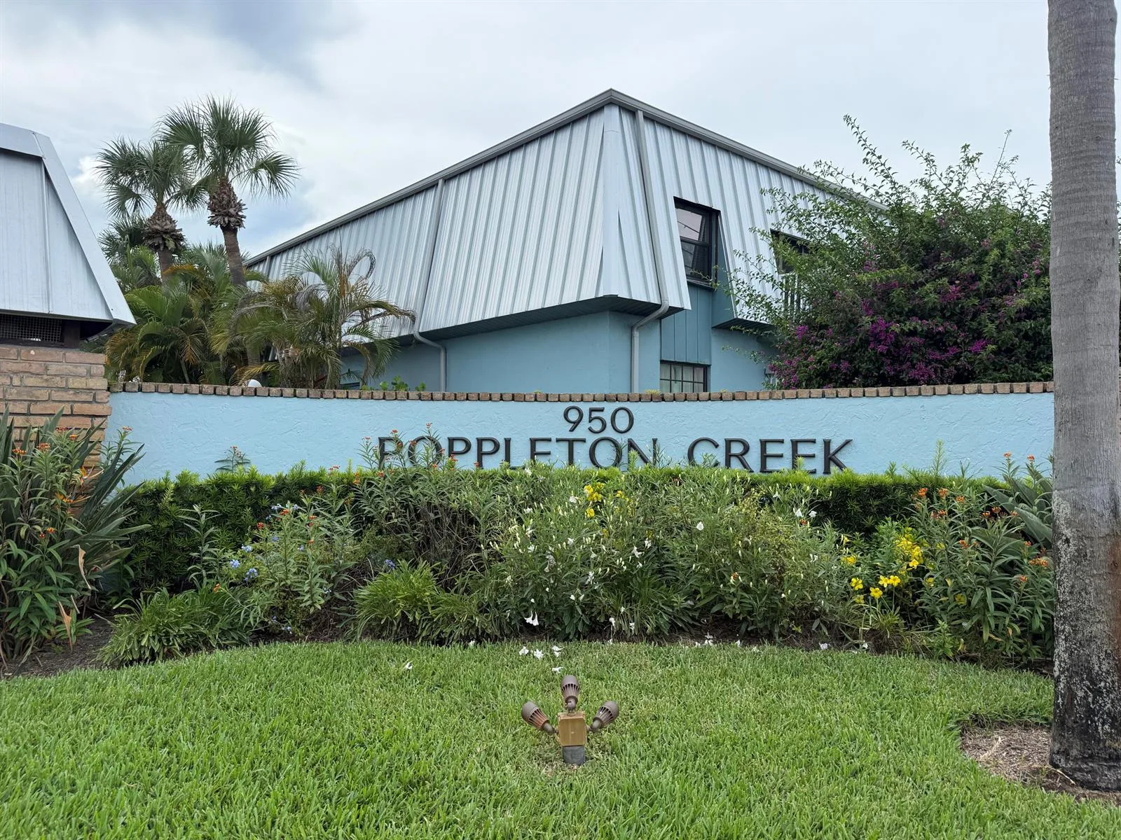 950 S KANNER Highway # E1, Stuart, FL 34994