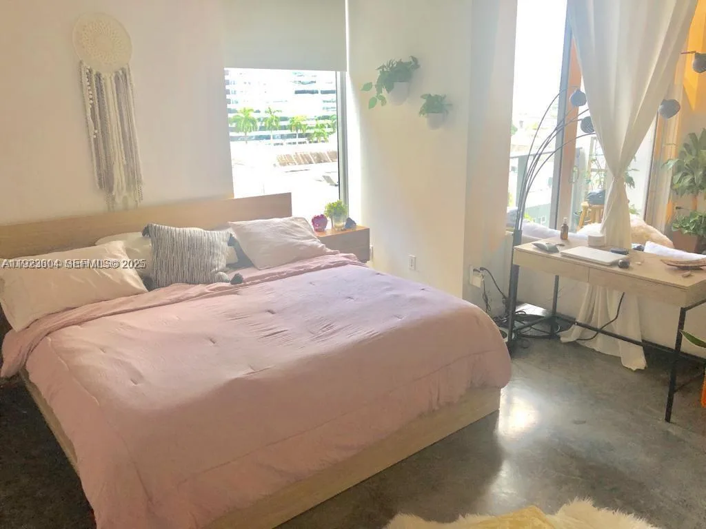 151 SE 1st St # 409, Miami, FL 33131 photo 2