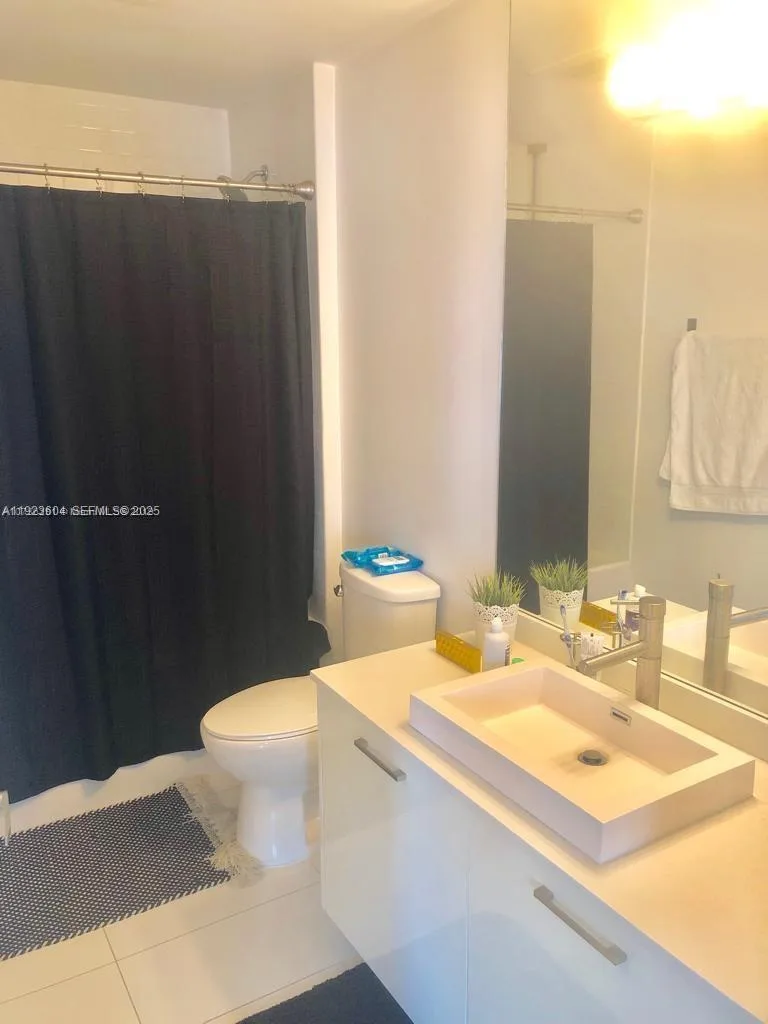 151 SE 1st St # 409, Miami, FL 33131 photo 6