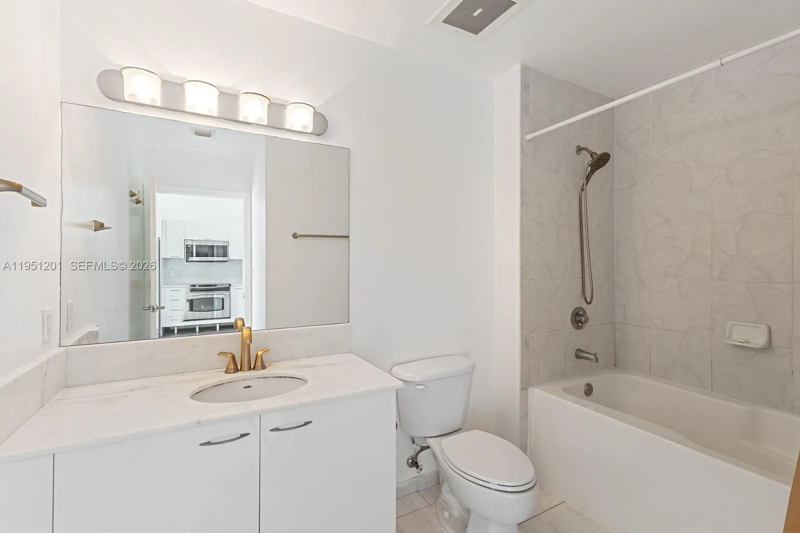 133 NE 2nd Ave # 1104, Miami, FL 33132 photo 12