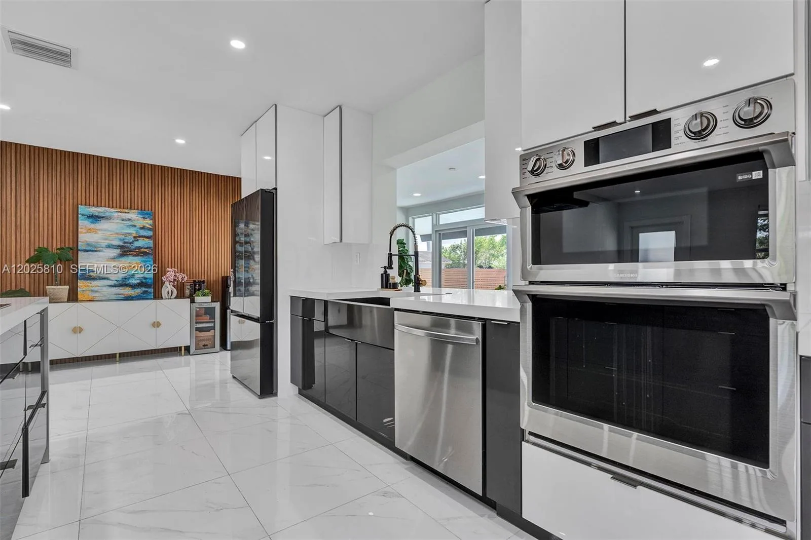1446 Scott St, Hollywood, FL 33020 photo 4