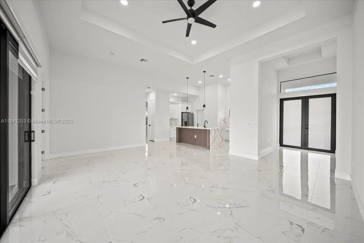 1425 SW 11TH CT, Cape Coral, FL 33991 photo 5