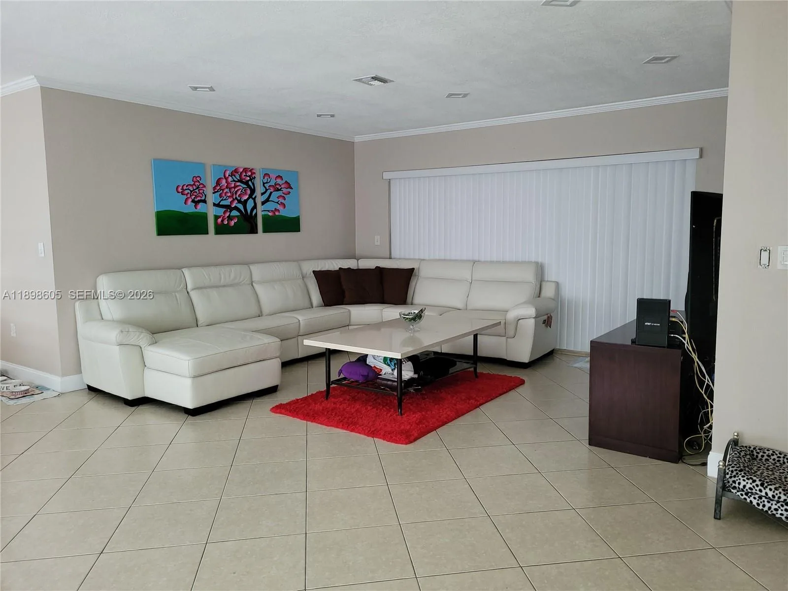 Listing photo 6