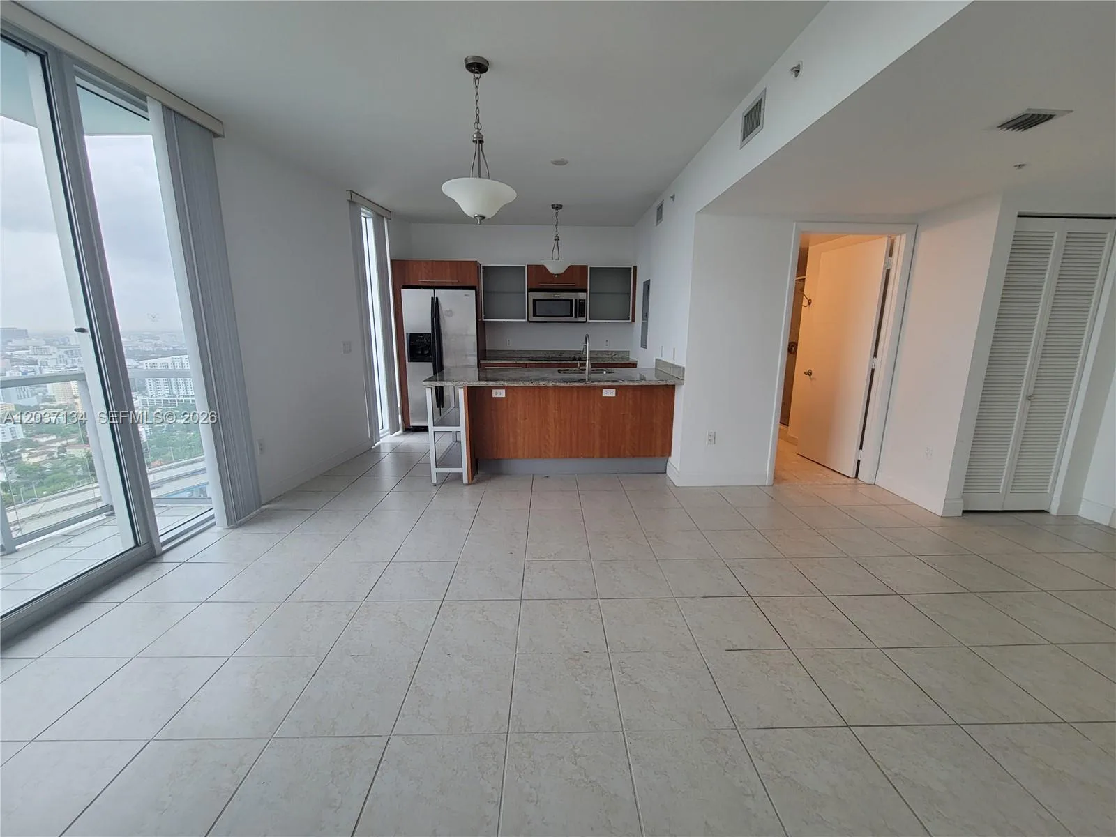 185 SW 7th St # 3500, Miami, FL 33130 photo 7