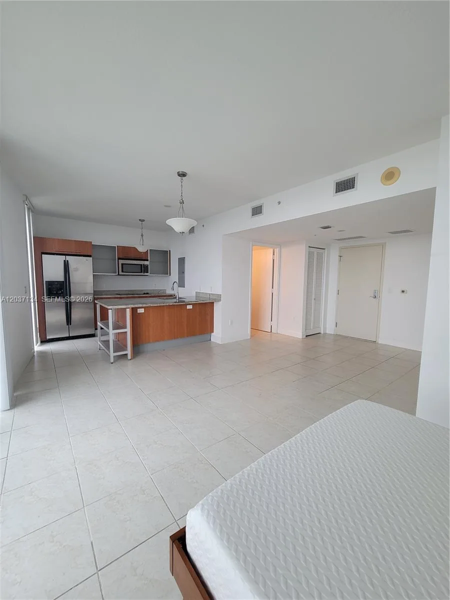 185 SW 7th St # 3500, Miami, FL 33130 photo 8