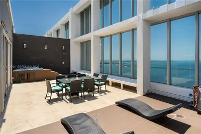 Icon Brickell