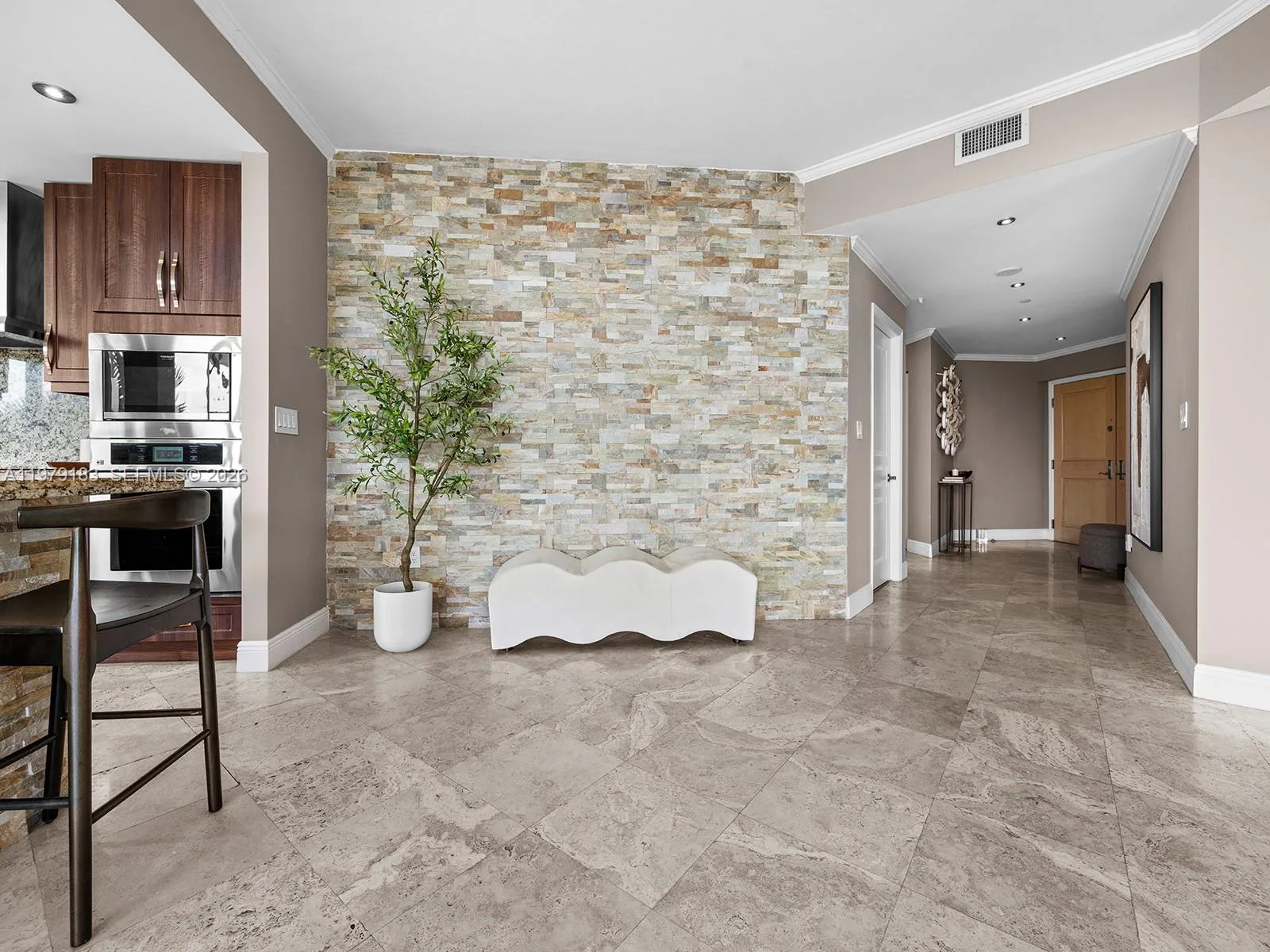 2645 S Bayshore Dr # 304, Miami, FL 33133 photo 4