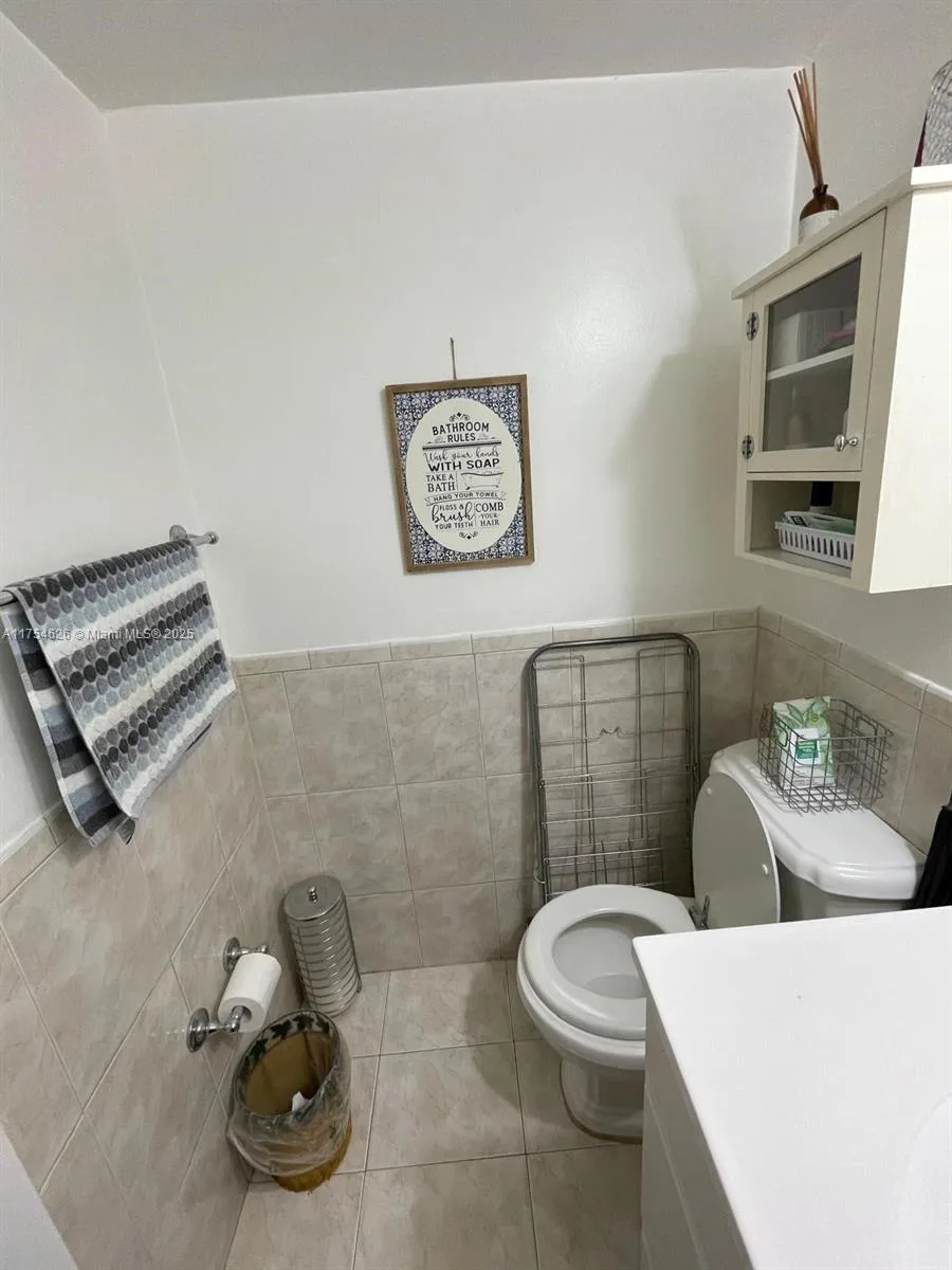 10985 SW 107th St # 211, Miami, FL 33176 photo 4