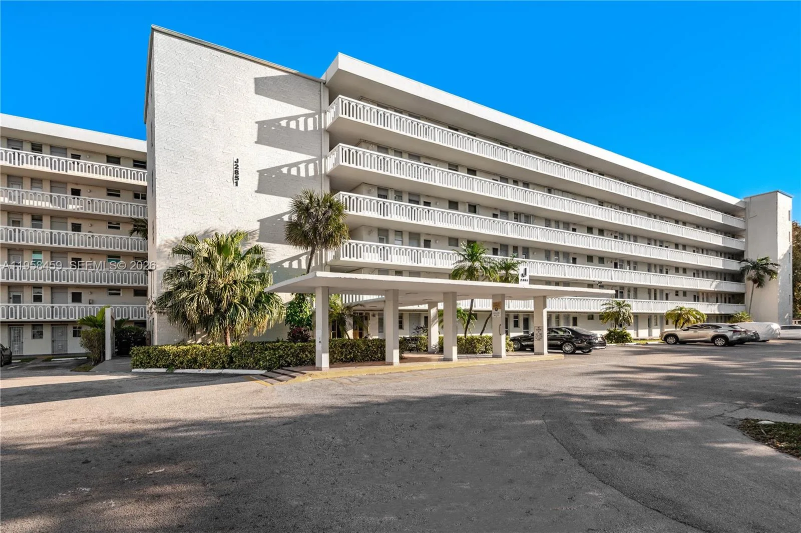 2851 Leonard Dr # J405, Aventura, FL 33160 photo 3