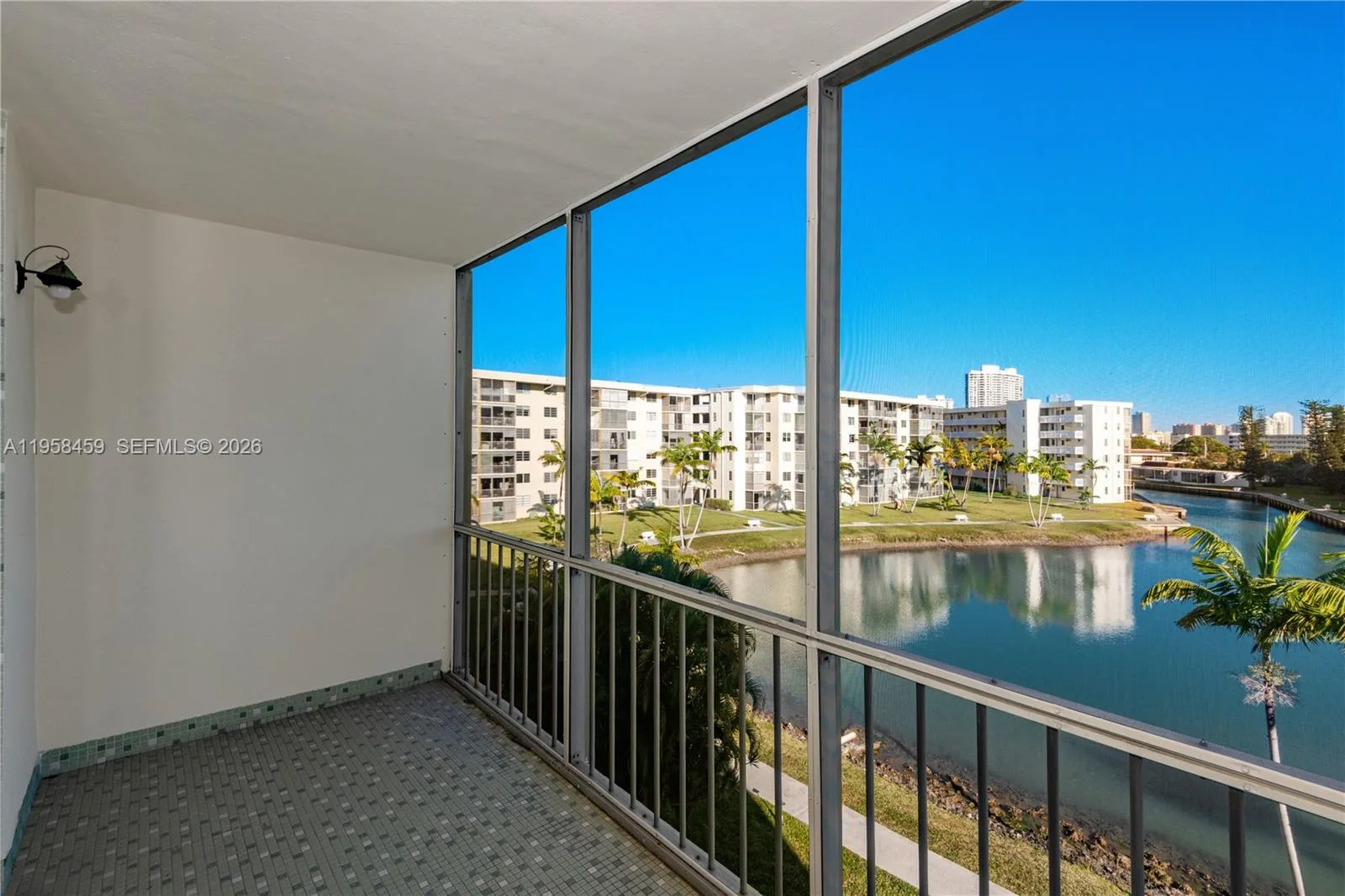 2851 Leonard Dr # J405, Aventura, FL 33160 photo 4
