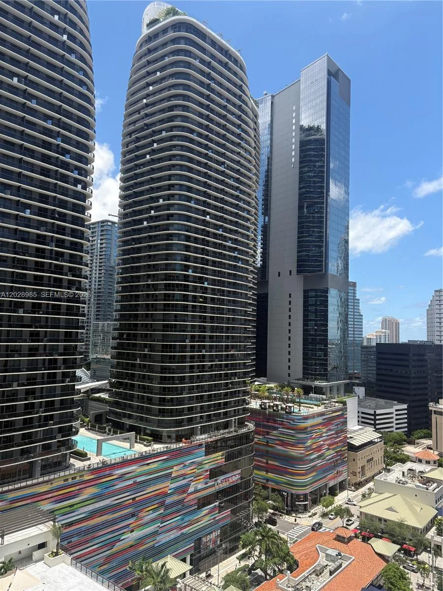 999 SW 1st Ave # 2202, Miami, FL 33130