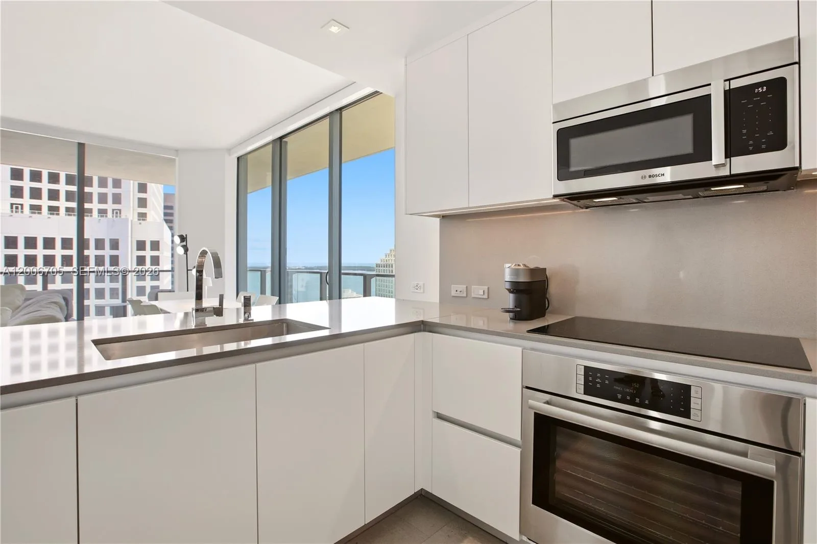 68 SE 6th St # 2701, Miami, FL 33131 photo 5