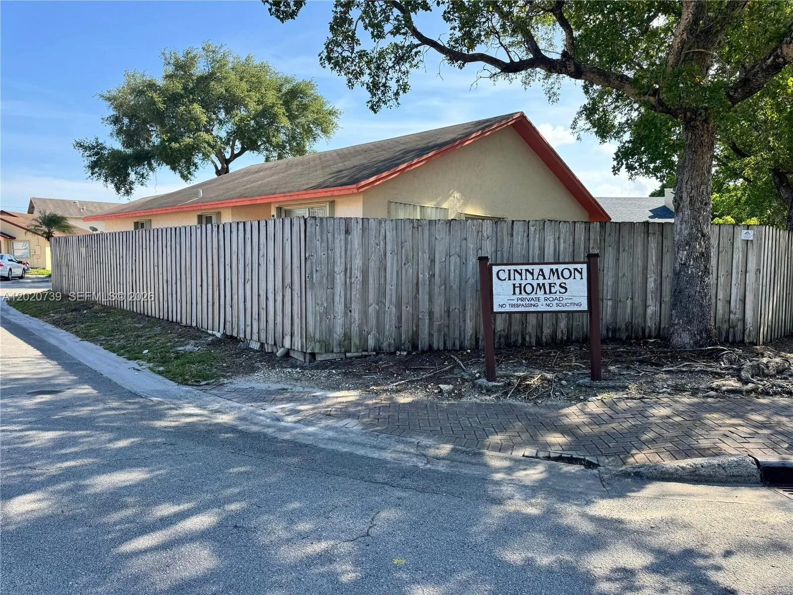 2330 SW 80th Ter, Miramar, FL 33025 photo 4