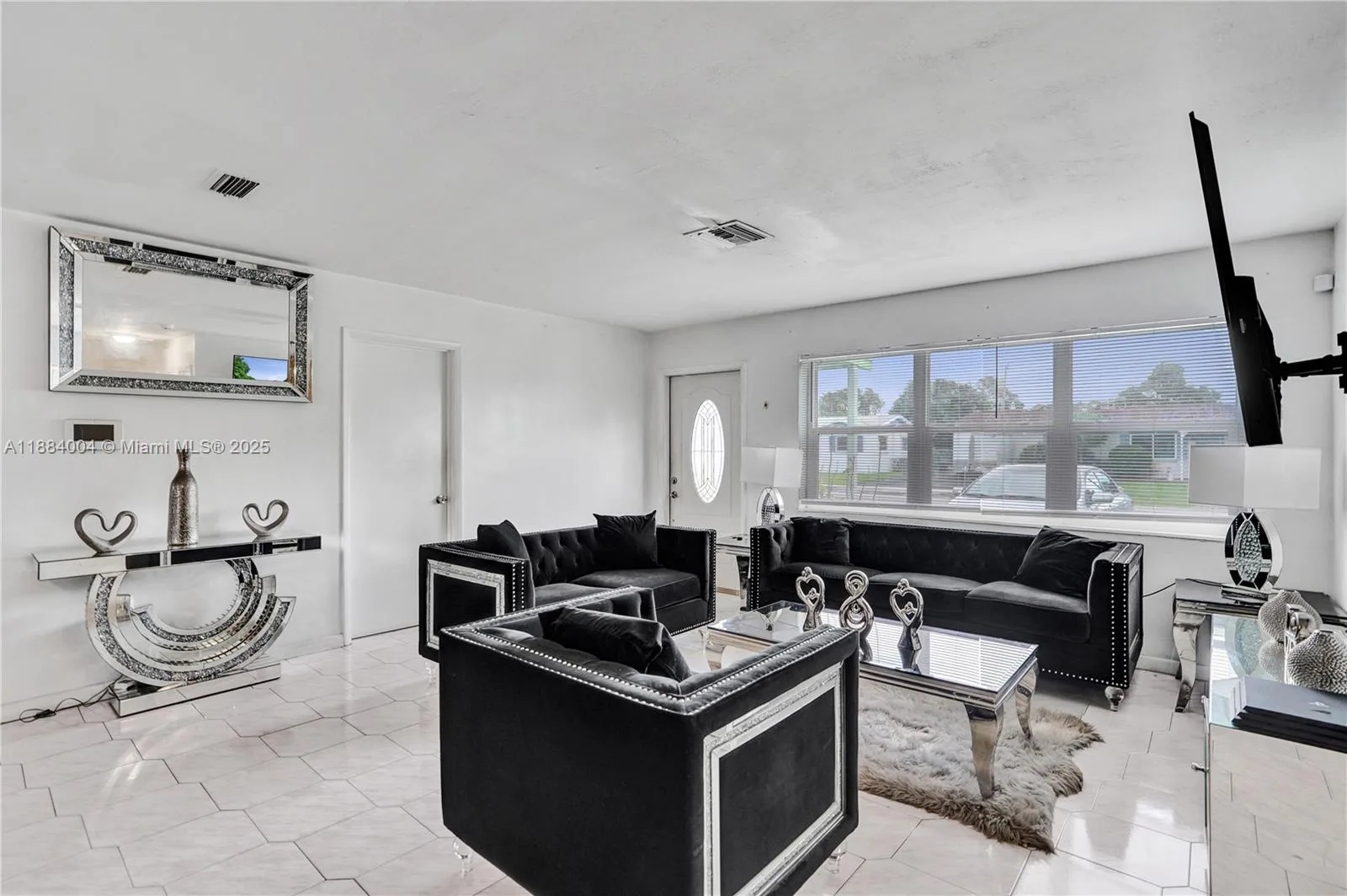 320 N 71st Ave, Hollywood, FL 33024