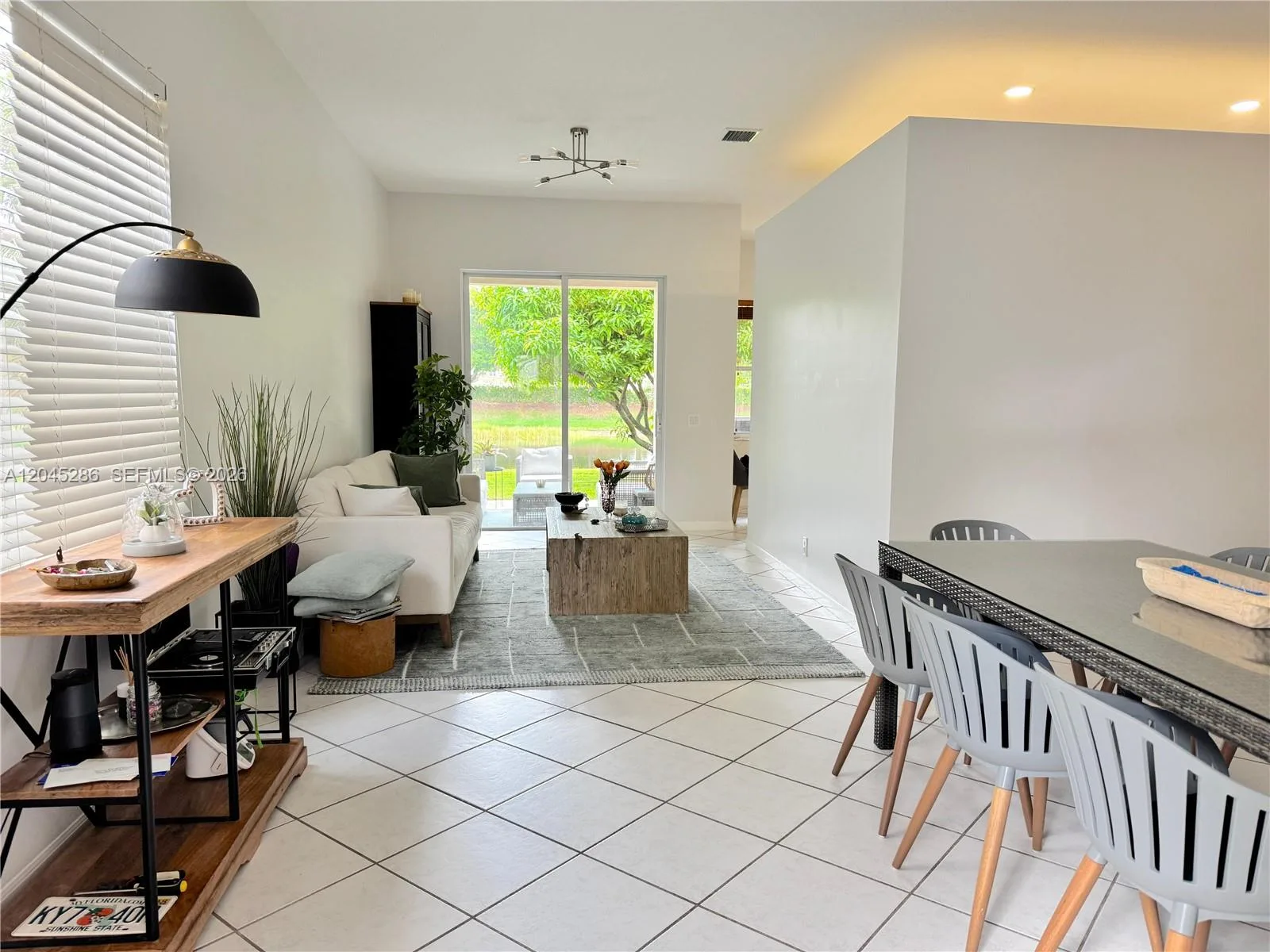 1074 Bluewood Ter # 0, Weston, FL 33327 photo 3