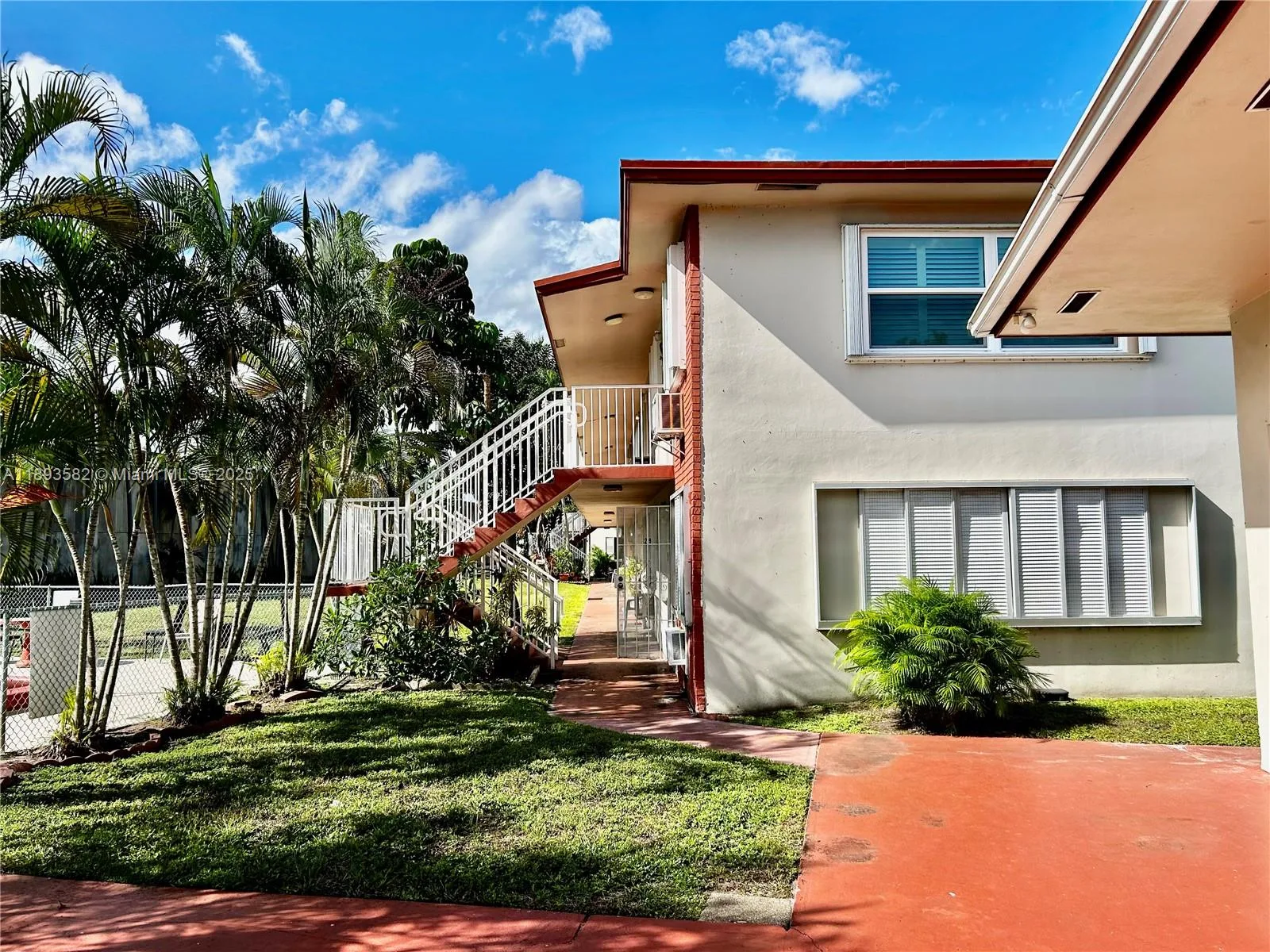 2918 Funston St # 29B, Hollywood, FL 33020 photo 2