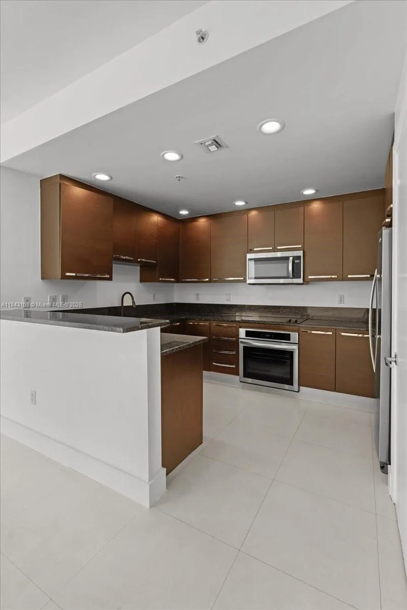 3030 Aventura – photo 19