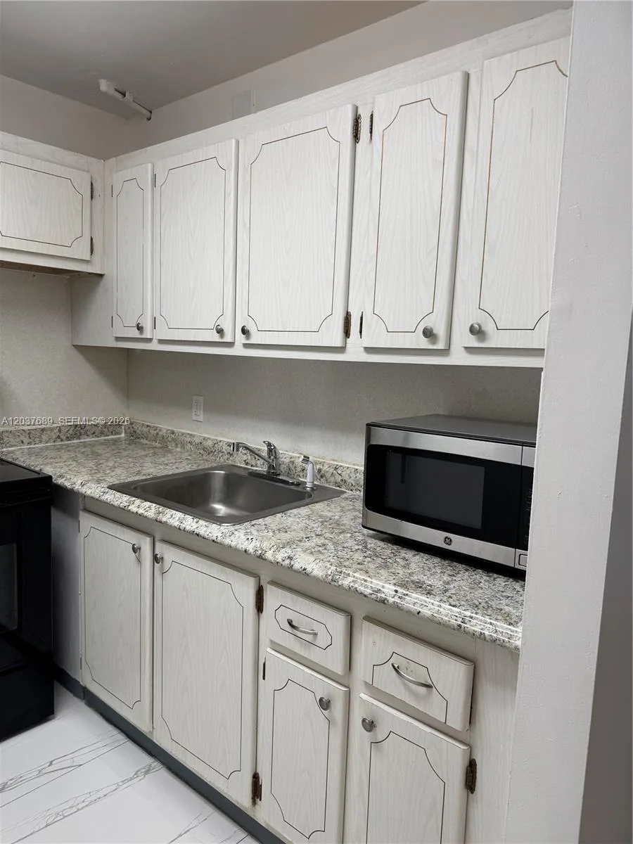 111 Tilford F # 111, Deerfield Beach, FL 33442 photo 11