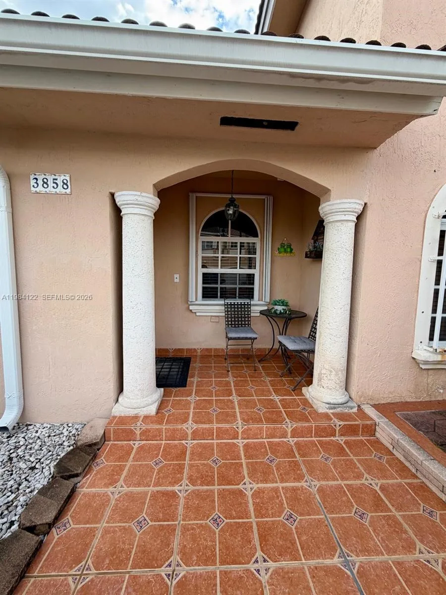 3858 SW 153rd Pl, Miami, FL 33185 photo 7