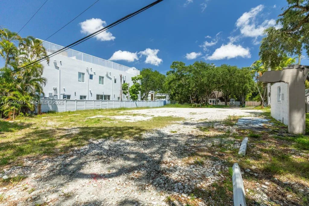 5961 SW 37th Ave, Dania Beach, FL 33312 photo 11