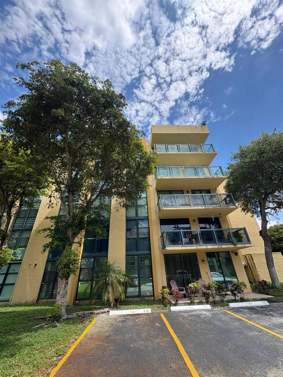 11800 SW 18th Street # 108, Miami, FL 33175