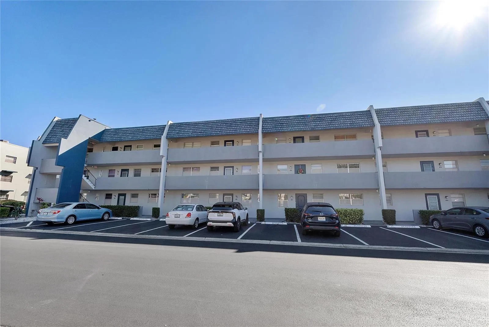 7787 Golf Circle Drive # 312, Margate, FL 33063