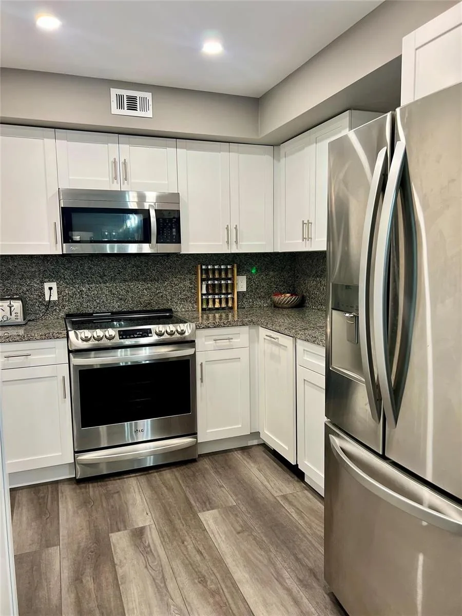 4040 N Hills Drive # 25, Hollywood, FL 33021