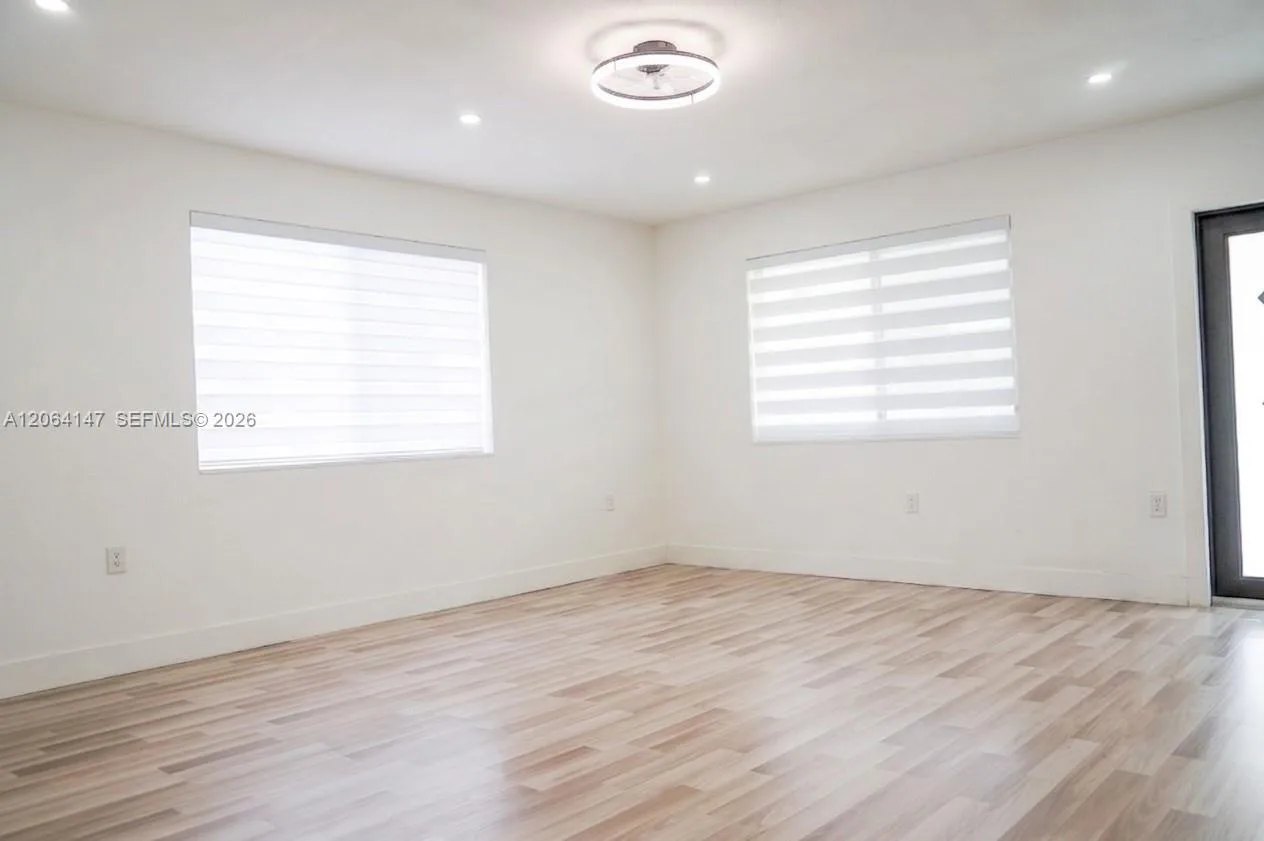 10860 SW 217th Ter, Miami, FL 33170 photo 5