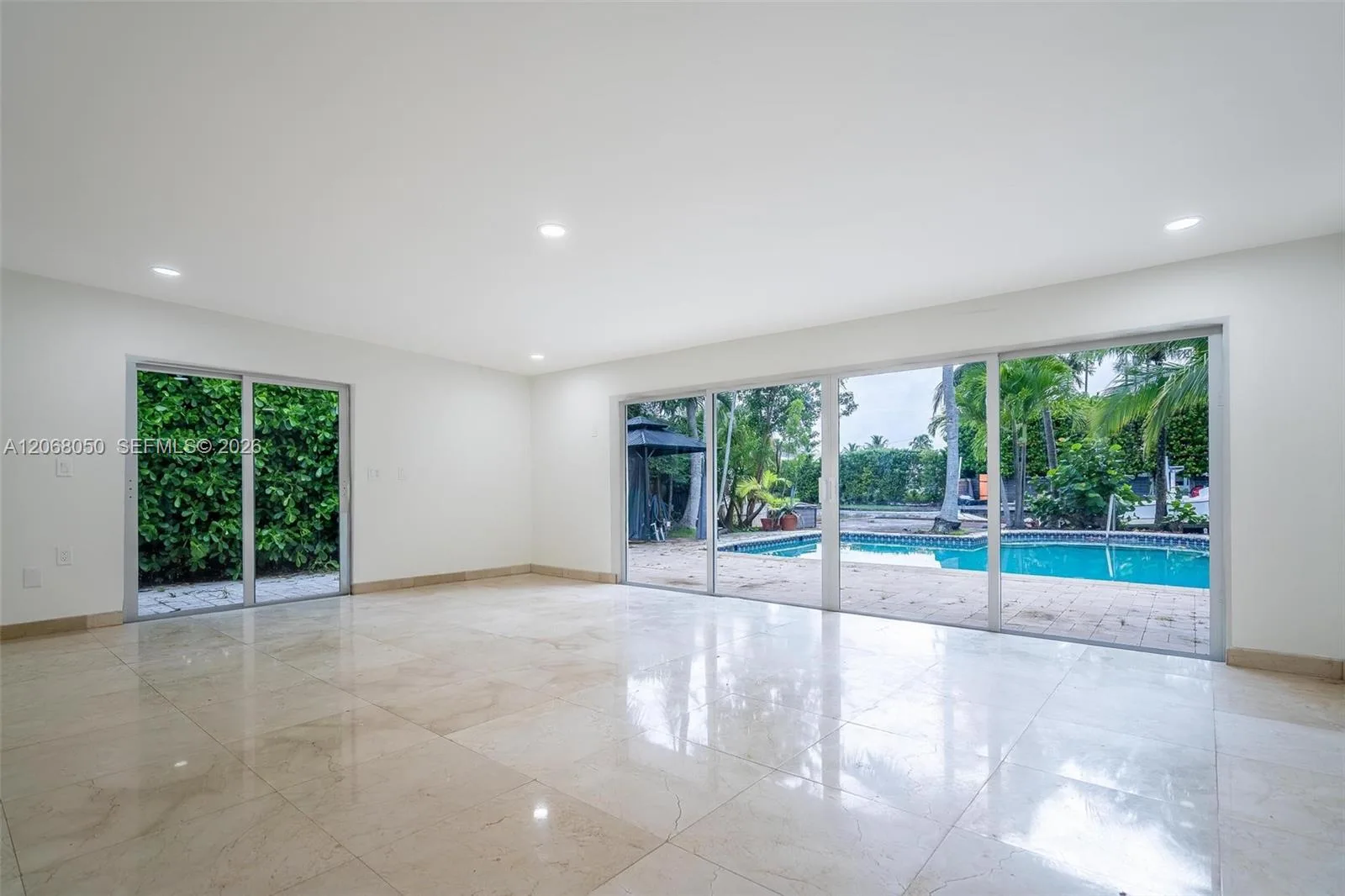 1710 Cleveland Rd # 0, Miami Beach, FL 33141 photo 9
