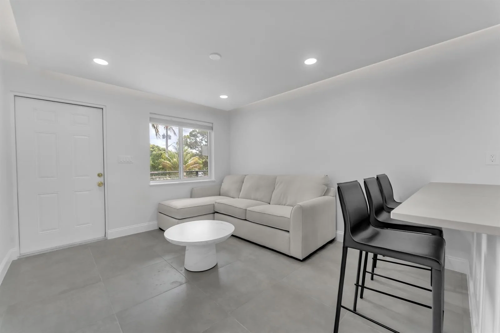 381 SE 15th Avenue # 1, Deerfield Beach, FL 33441 — zdjęcie 2