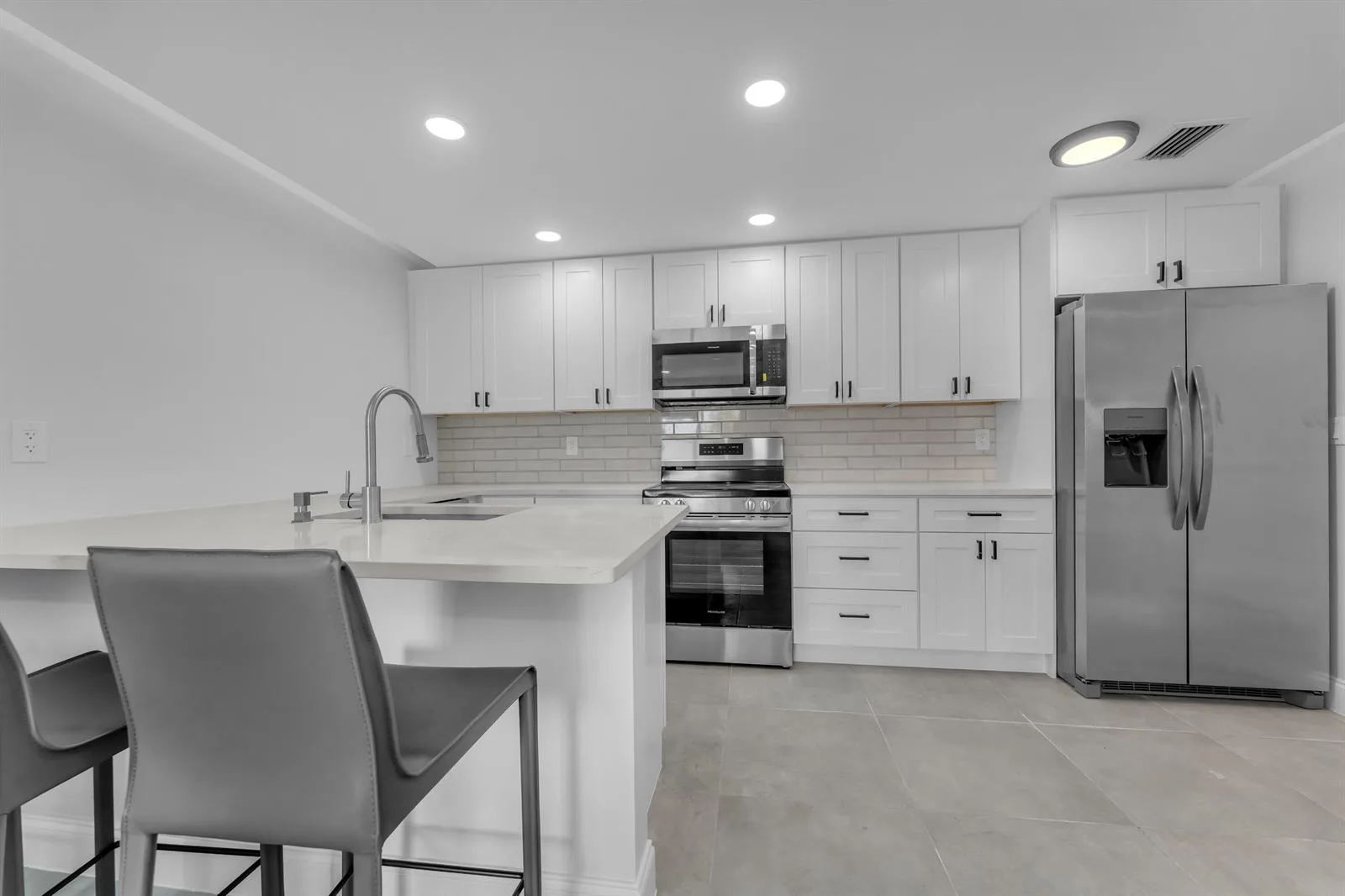 381 SE 15th Avenue # 1, Deerfield Beach, FL 33441 — zdjęcie 4