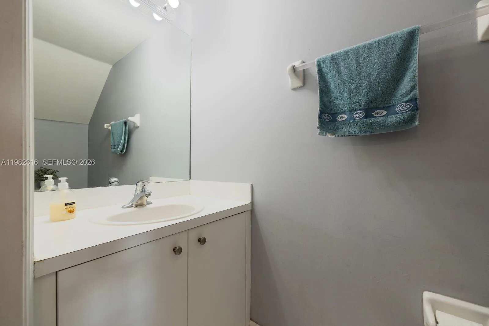 3335 NE 13th Cir Dr # 105-27, Homestead, FL 33033 photo 10