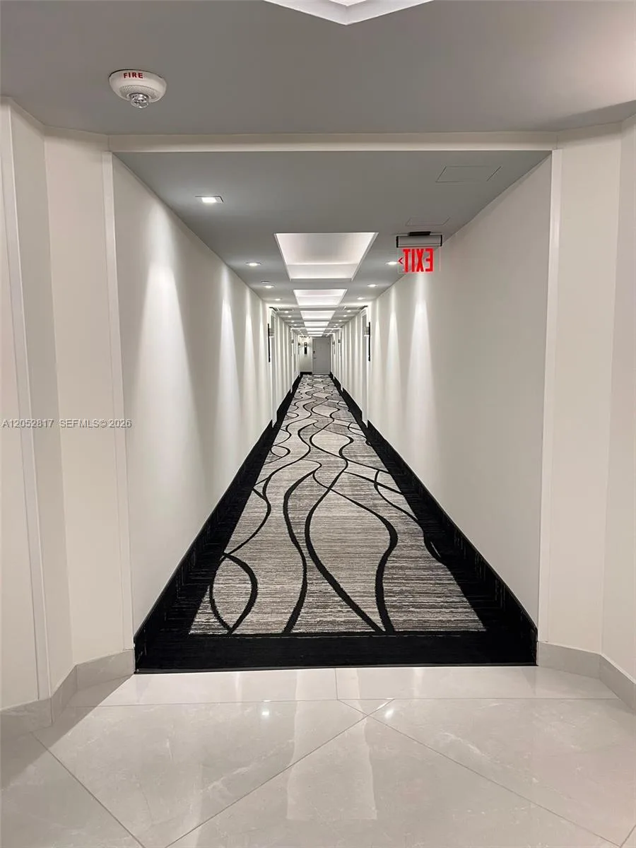 3180 S Ocean Dr # 1418, Hallandale Beach, FL 33009 photo 3