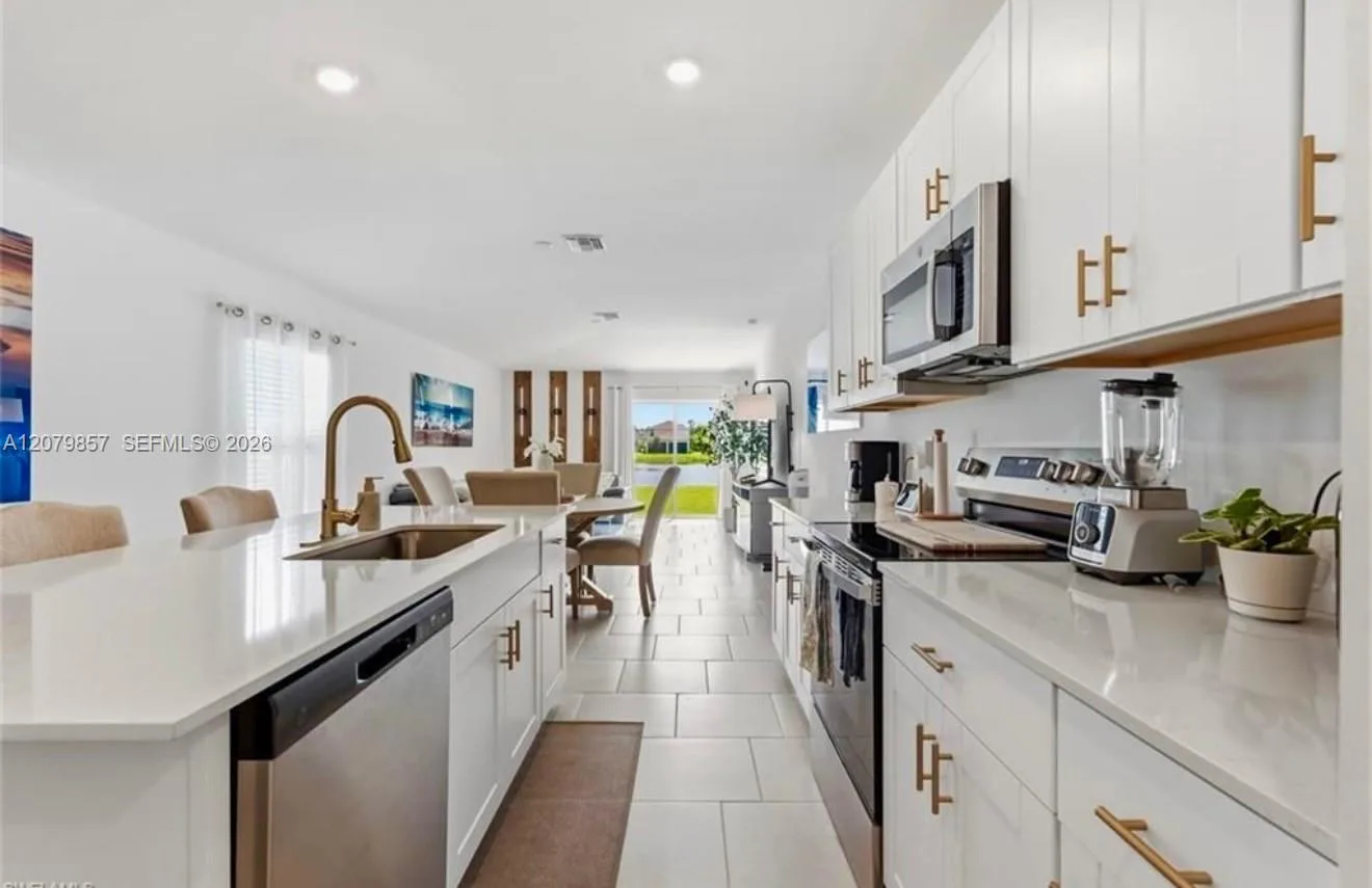 12119 Shortleaf Pine Trl, Fort Myers, FL 33966 photo 9