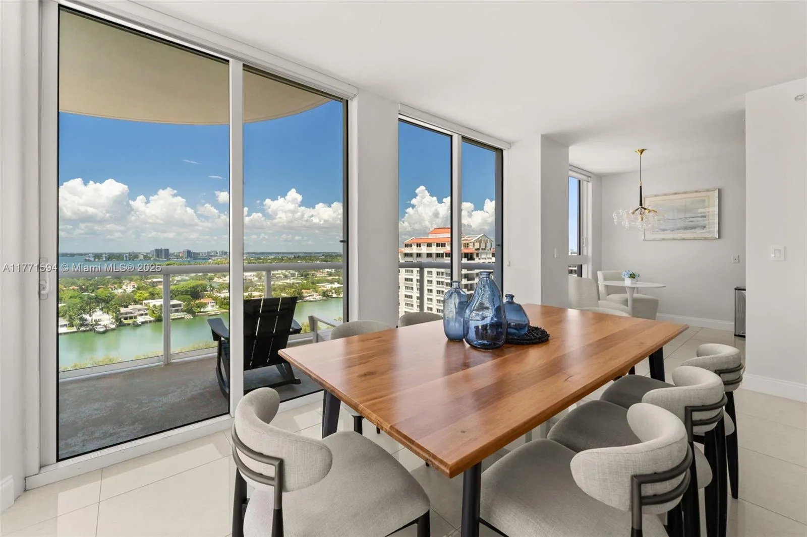 6365 Collins Ave # 2007, Miami Beach, FL 33141 photo 6