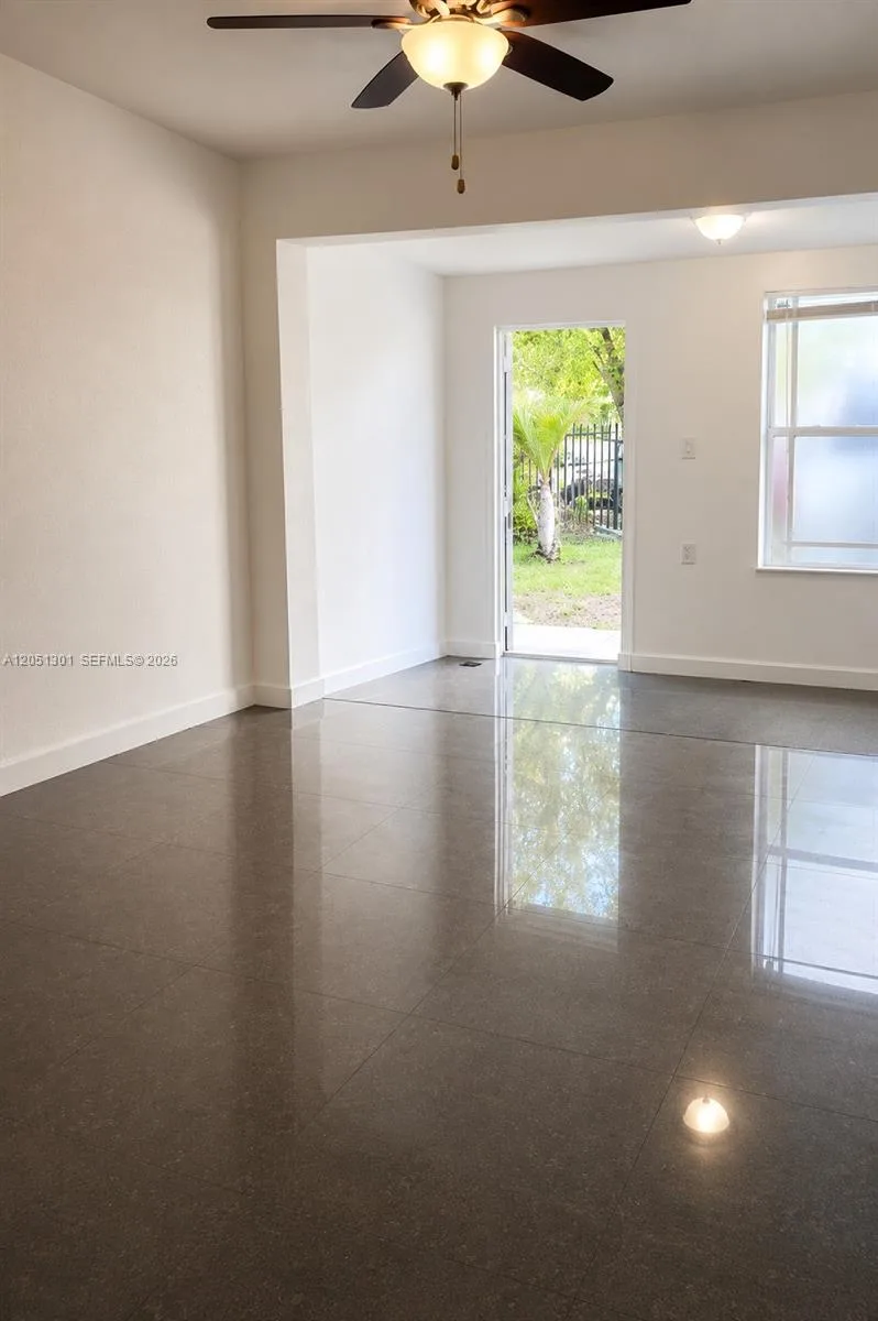 2097 Rutland St, Opa-Locka, FL 33054 photo 8