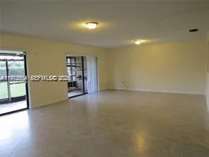 216 Lakeside Cir, Sunrise, FL 33326 photo 2