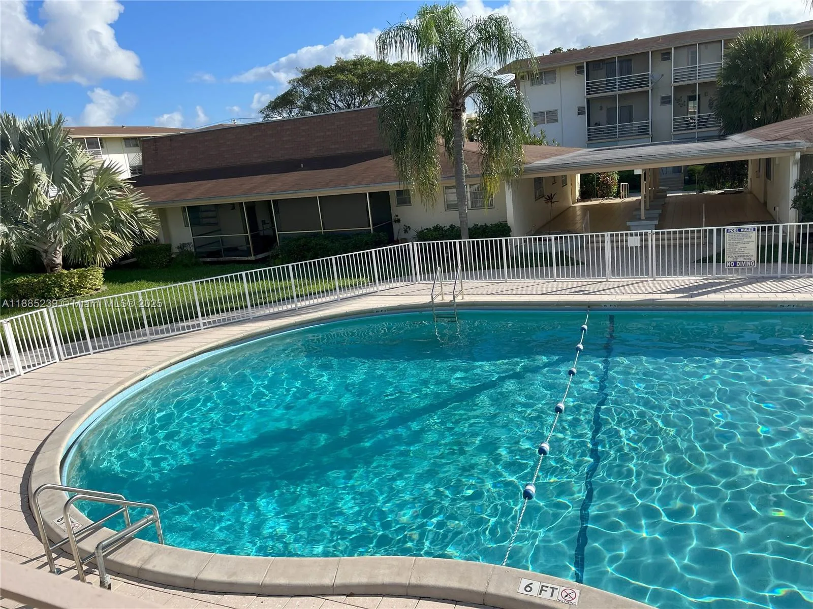 1395 NE 167th St # 315, Miami, FL 33162 photo 3