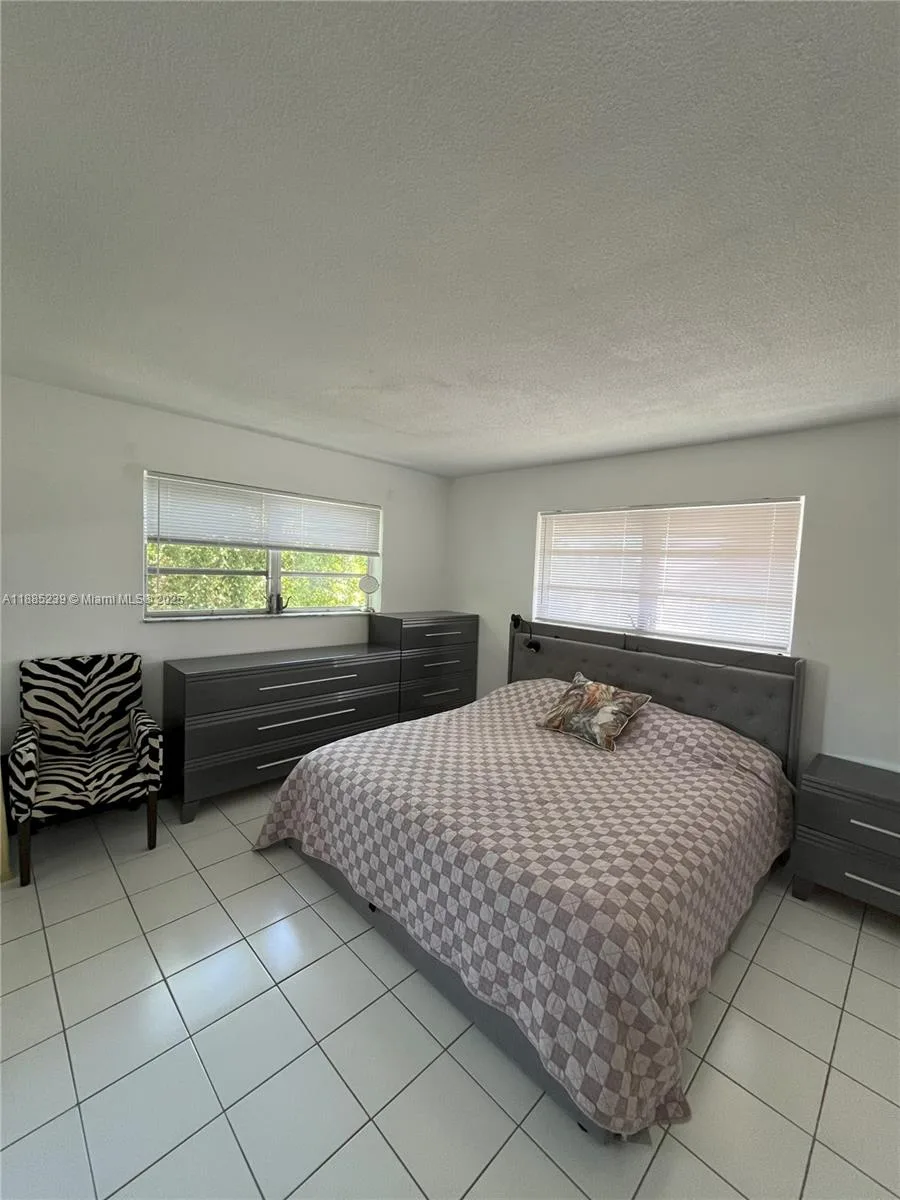 1395 NE 167th St # 315, Miami, FL 33162 photo 9