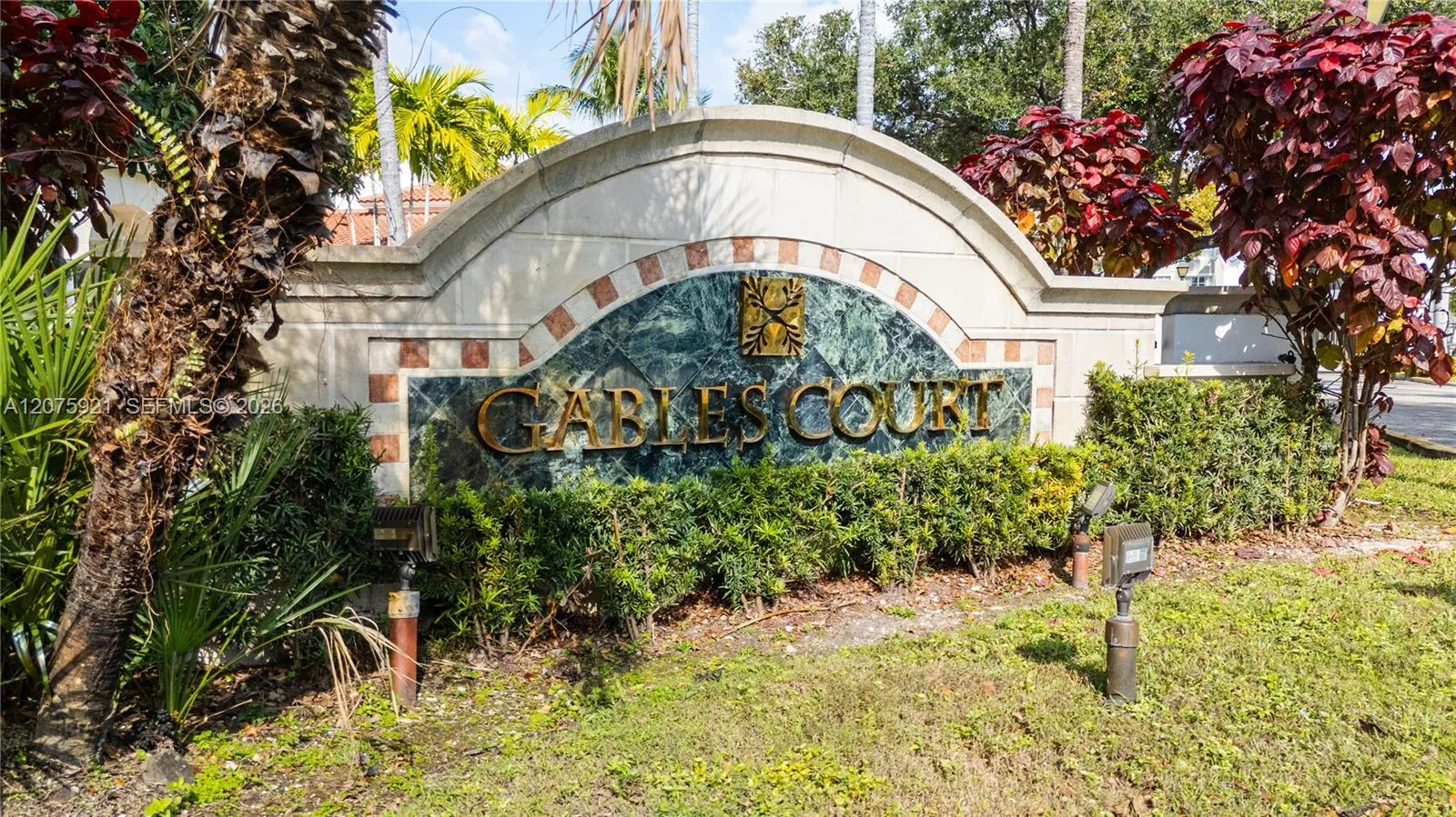 6851 SW 44th St # 209, Miami, FL 33155