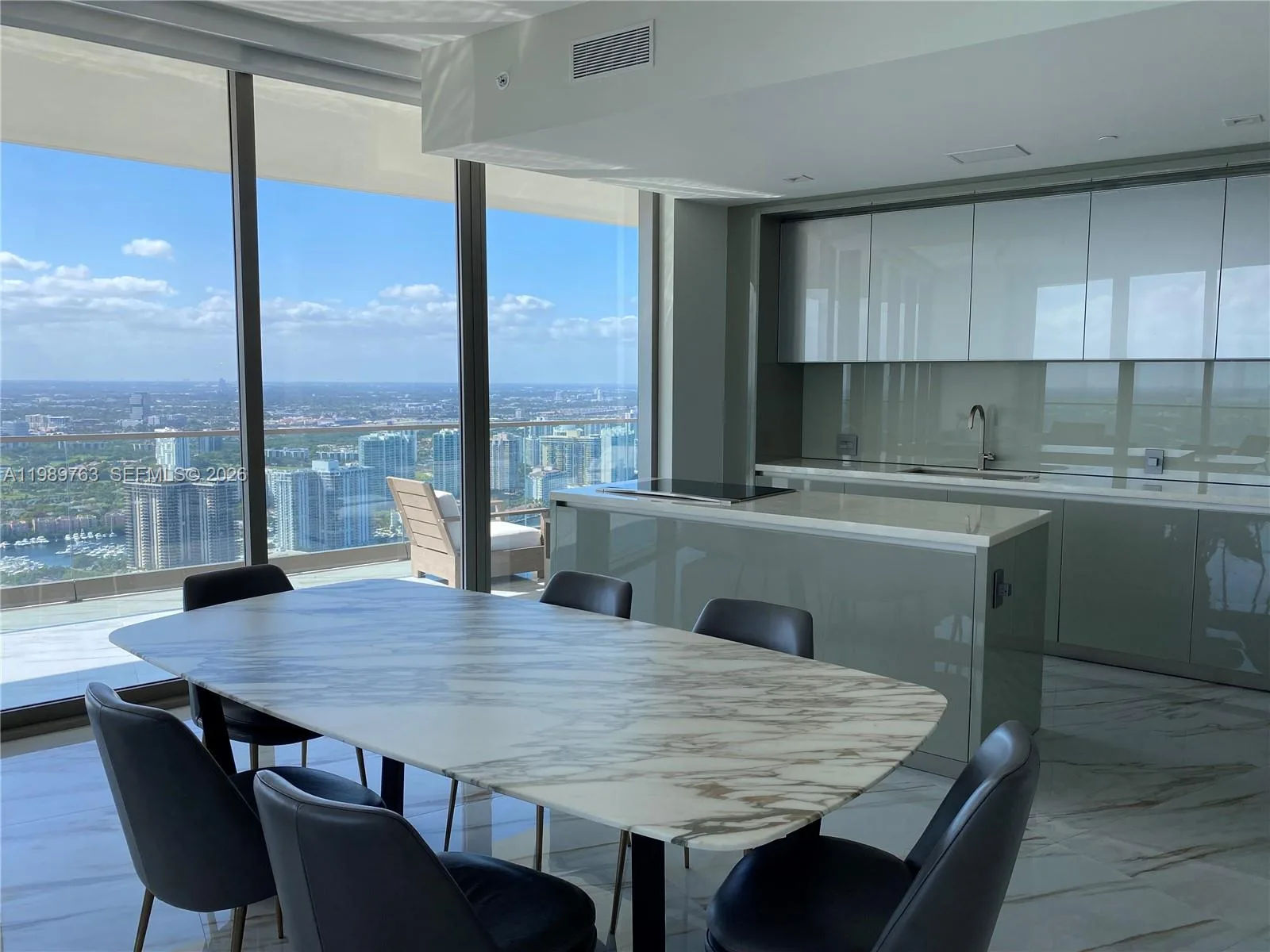 18975 Collins Ave # 5105, Sunny Isles Beach, FL 33160 photo 7