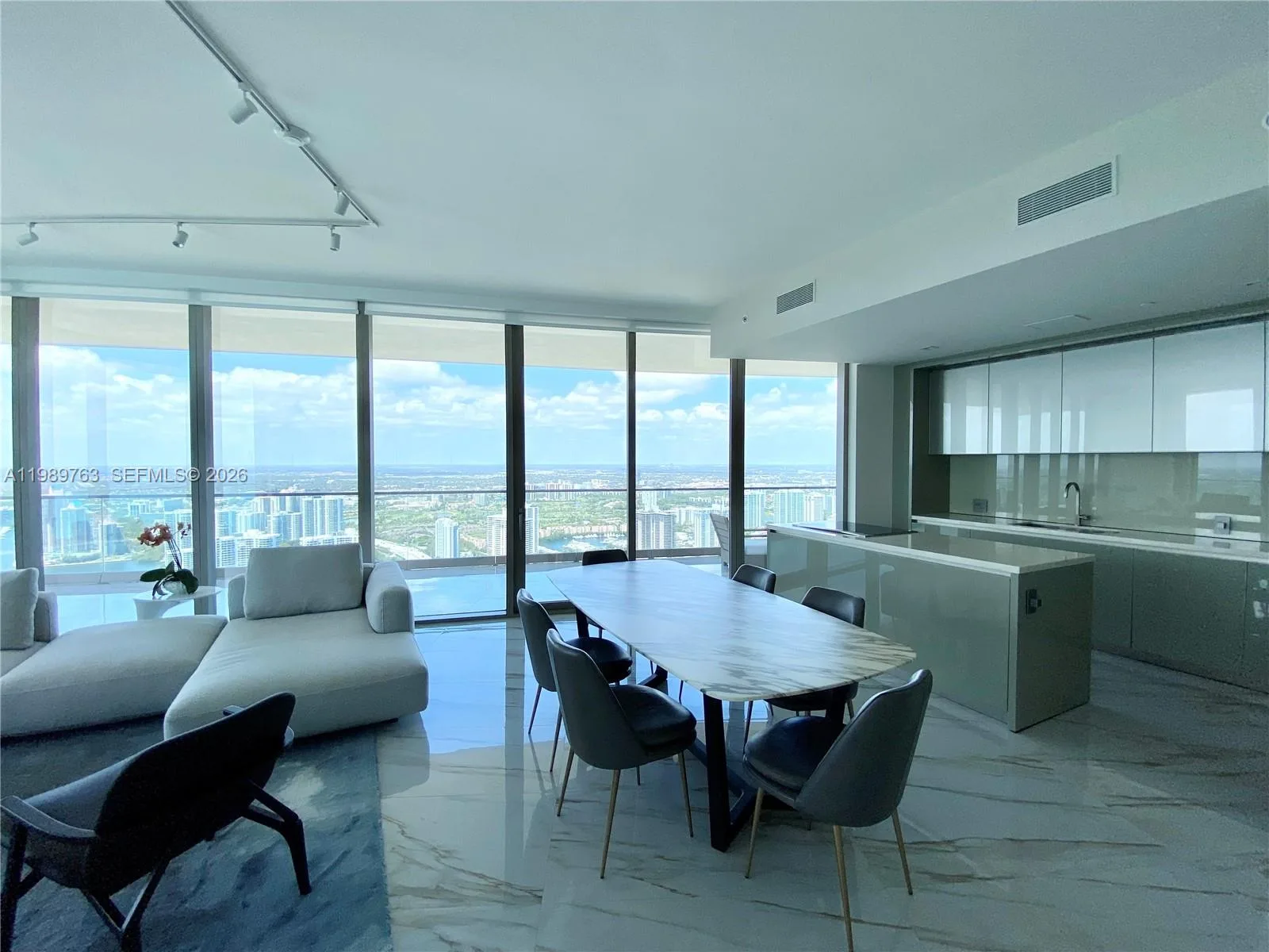 18975 Collins Ave # 5105, Sunny Isles Beach, FL 33160 photo 8