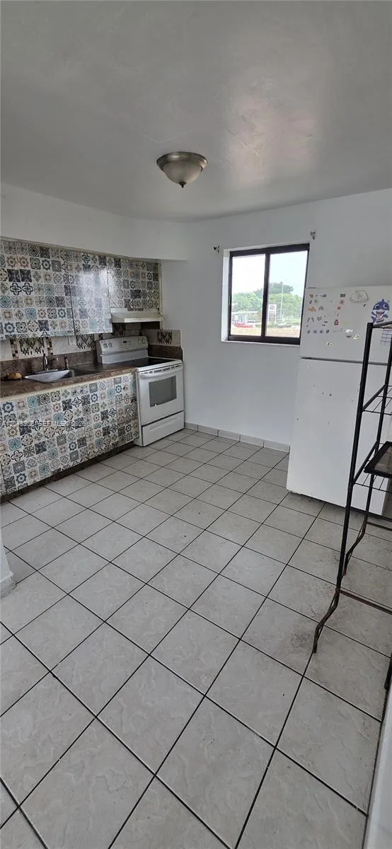 654 W 29th St # 4, Hialeah, FL 33012 photo 12