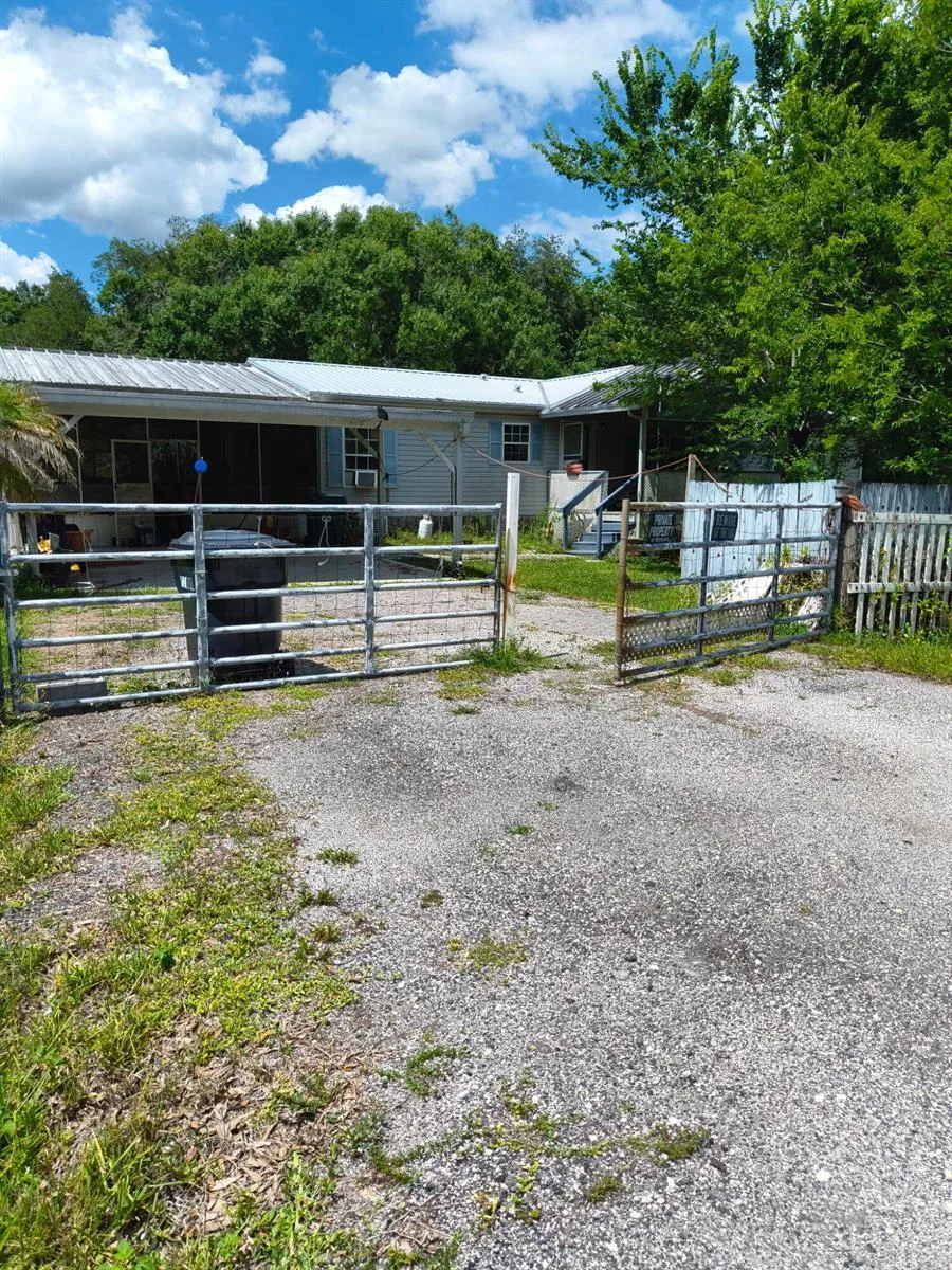 6725 NE 8th Lane, Okeechobee, FL 34974 photo 2