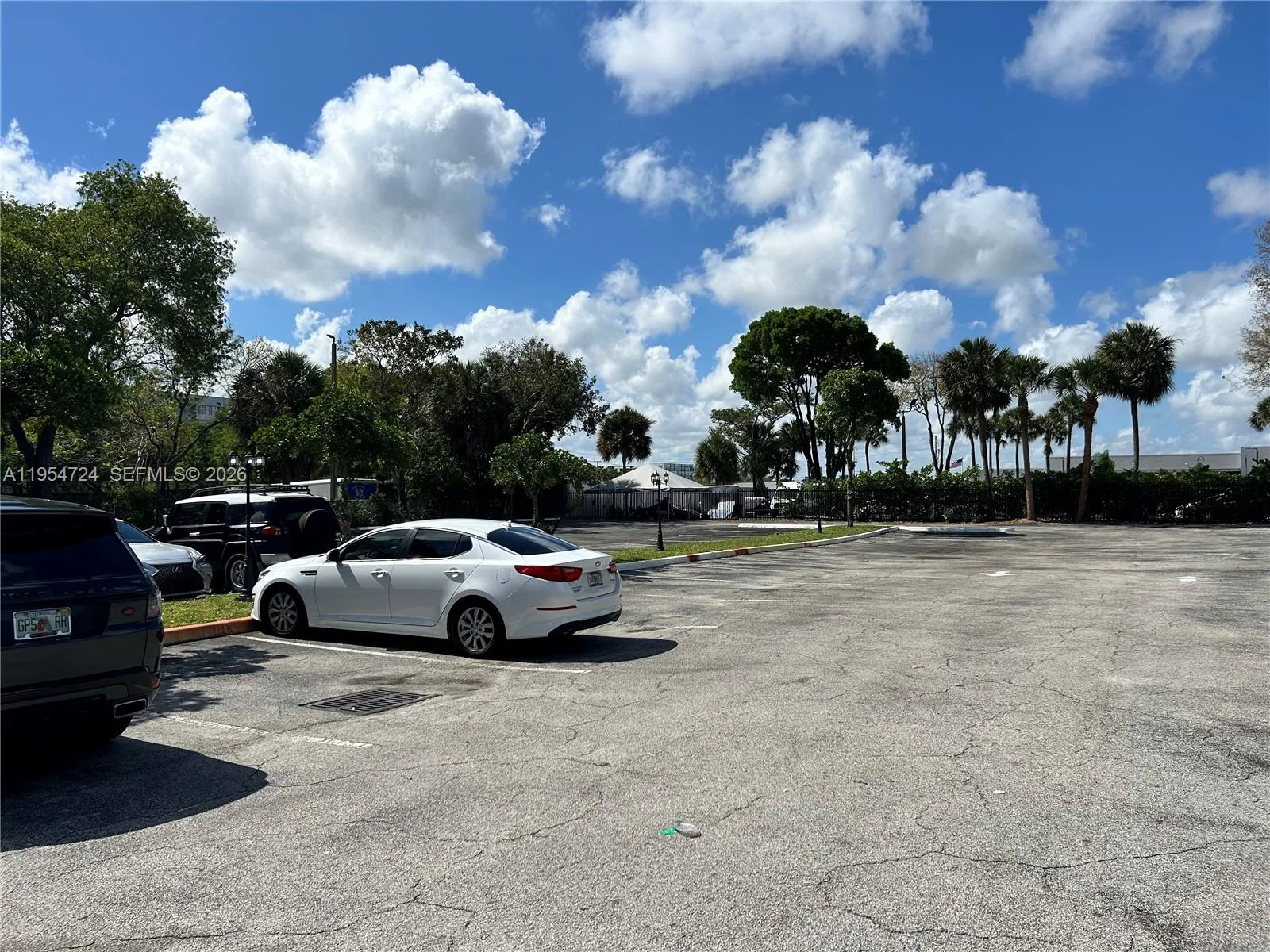 4121 NW 5th St # 102, Plantation, FL 33317 photo 3