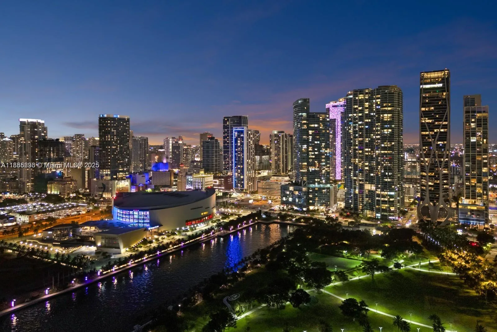 888 Biscayne Blvd # 2112, Miami, FL 33132 photo 4