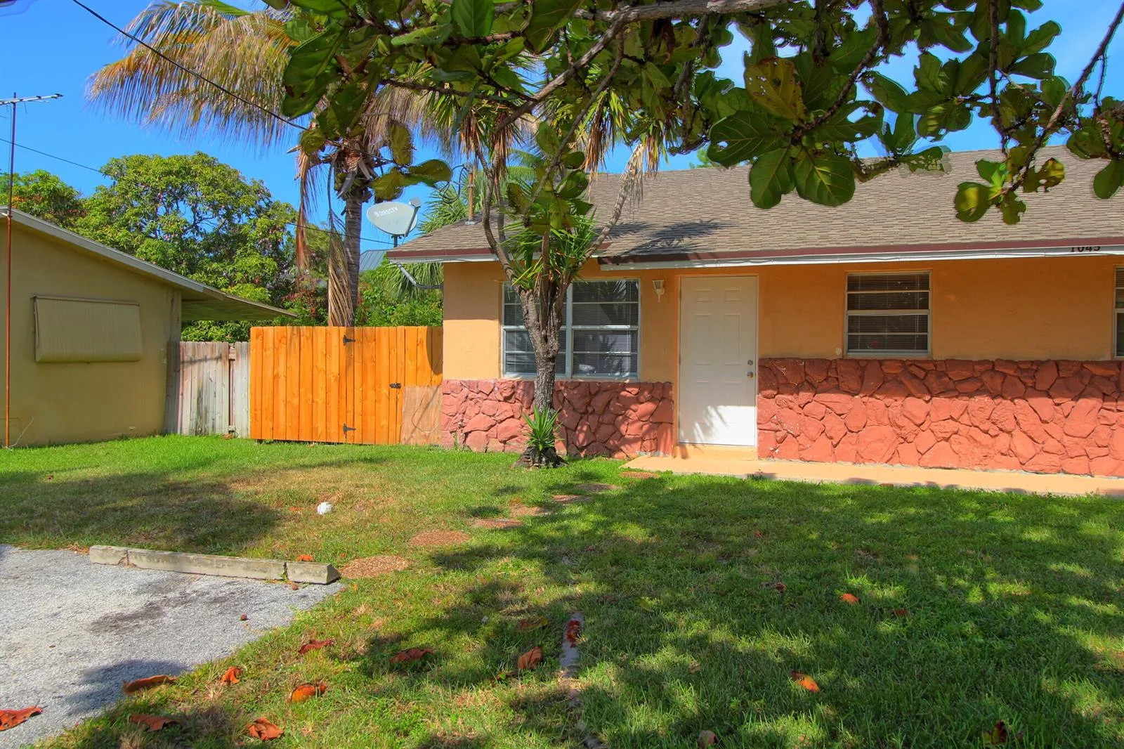 1045 Miami Boulevard # A, Delray Beach, FL 33483 photo 2